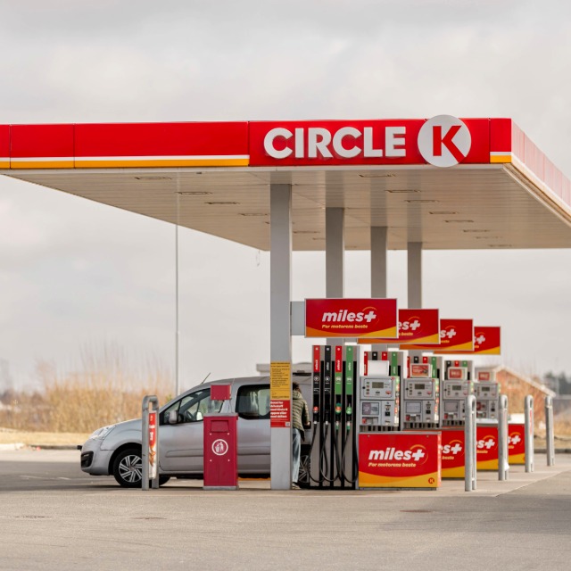 Tank miles+ hos Circle K